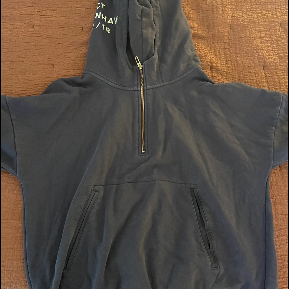 Puma hoodie - never worn - size L